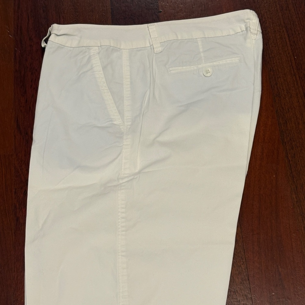 IZOD Classic White Bermuda Golf Shorts